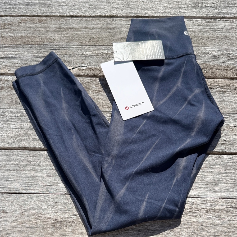 Lululemon Wunder Train Tight 25" Sun Bleached True Navy size 2 NWT blue